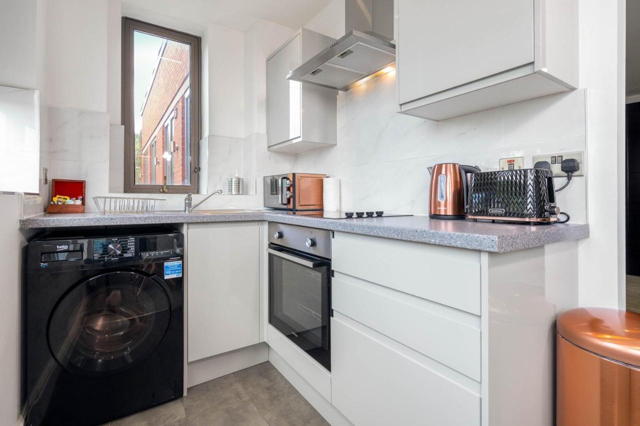 Haus Luxury Apartment - Perry Barr - Parking - Smart Tv - Wifi - Top Rated Birmingham Dış mekan fotoğraf