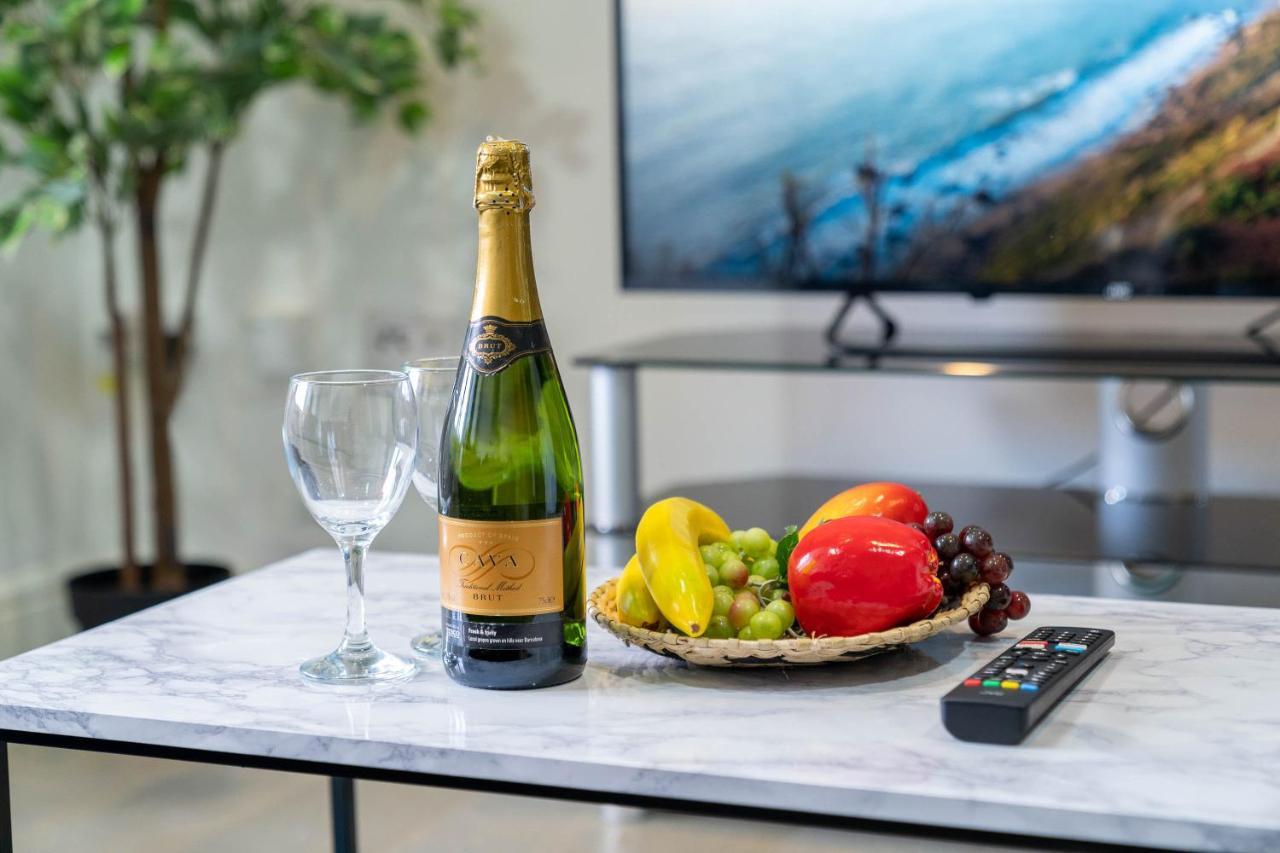 Haus Luxury Apartment - Perry Barr - Parking - Smart Tv - Wifi - Top Rated Birmingham Dış mekan fotoğraf
